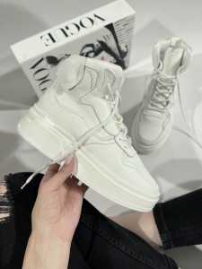 کتونی ساقدار حراجی