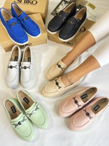 کالج ال وی 1076