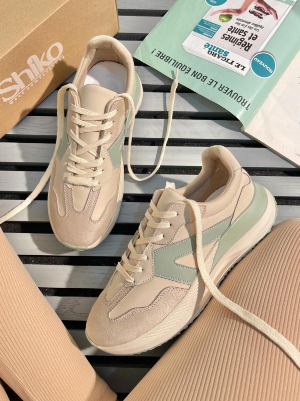 کتونی وی شیکو 1312