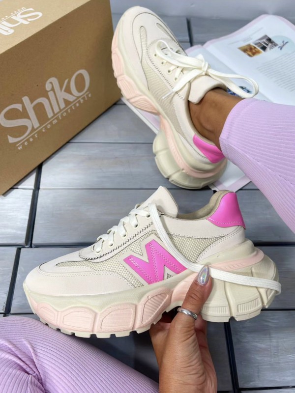 نیوبالانس شیکو 1318