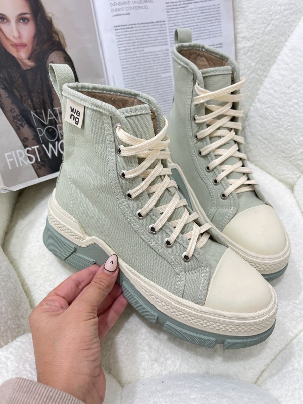 نیم بوت وانگ 832