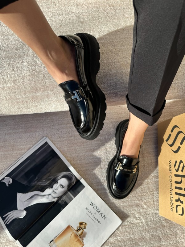 کالج یراق میو 1517