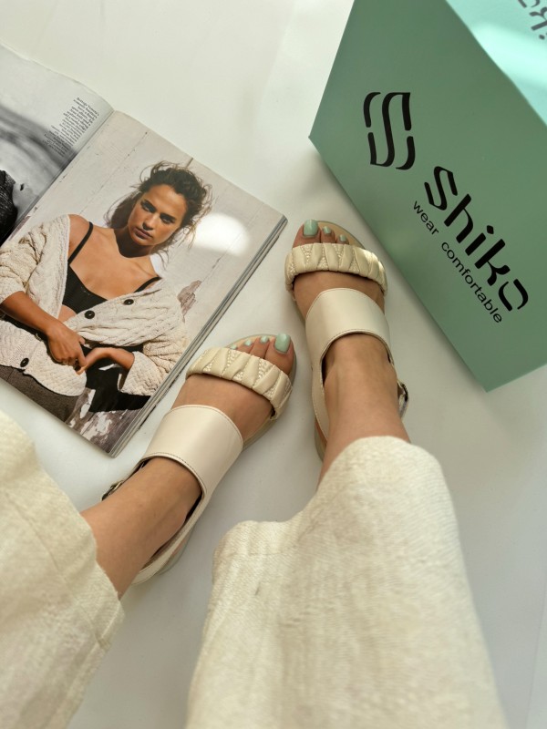 صندل روکو پلیسه 1729