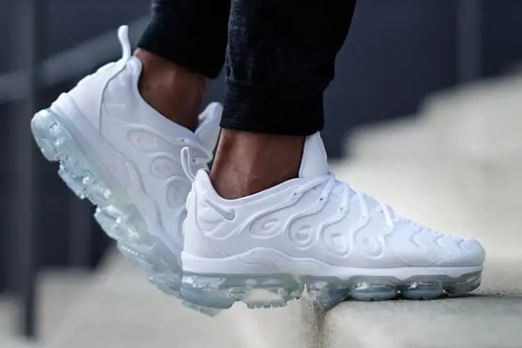 کتونی نایک Air Vapormax Plus