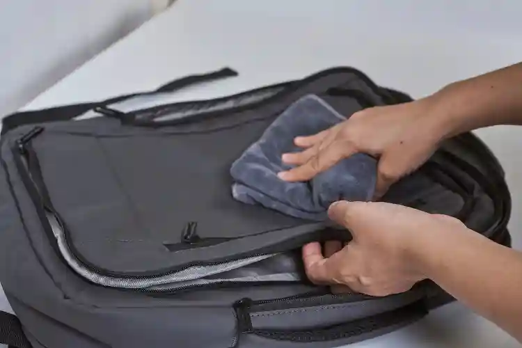 شستن کوله پشتی با ماشین لباسشویی