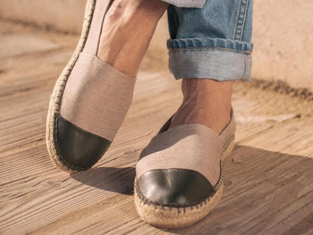 کفش مناسب استایل اولد مانی: کفش اسلیپ آن کنفی