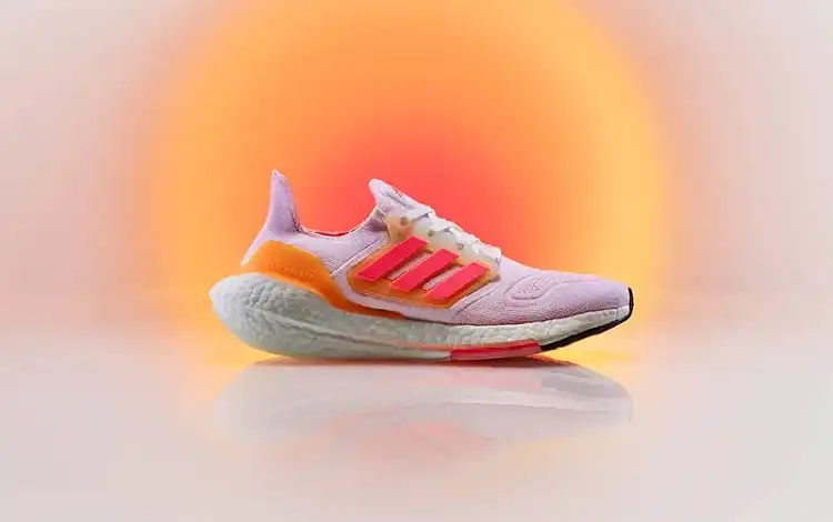 کفش مناسب برای زیاد ایستادن: The adidas Ultraboost