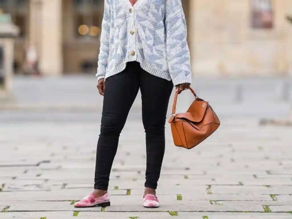 با شلوار اسکینی چه کفشی بپوشیم؟ کفش کالج