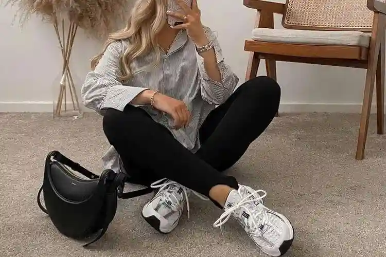 شلوار لگ و کتونی نیوبالانس