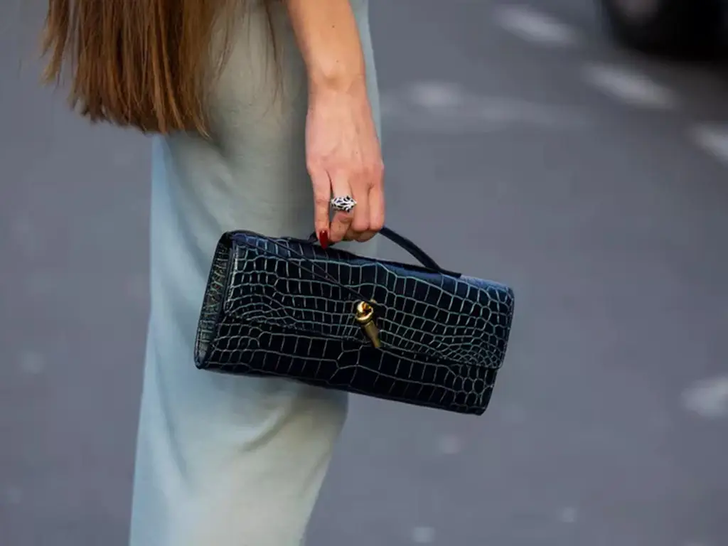 چه کیفی همیشه مد است؟ کلاچ مجلسی