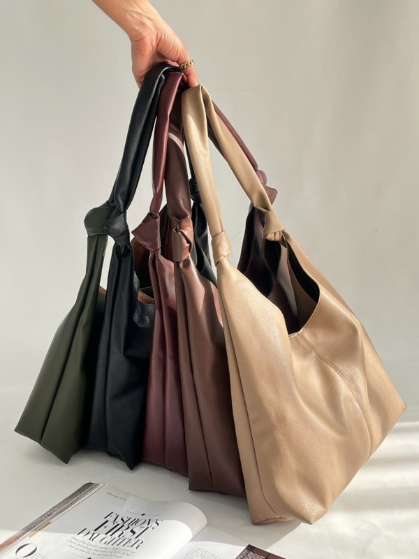 کیف دوشی  ژیلا 1971