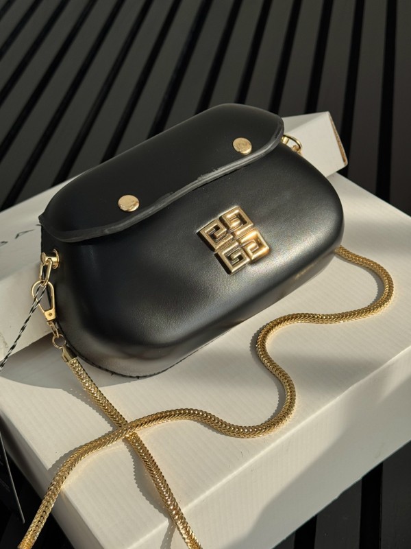 کیف پاسپورتی جیوانچی 8854