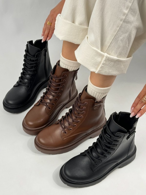 نیم بوت اوکی 4199