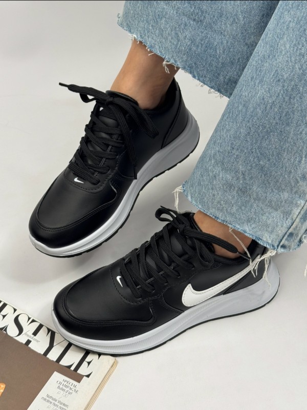 کتونی نایک  عالیس 2112