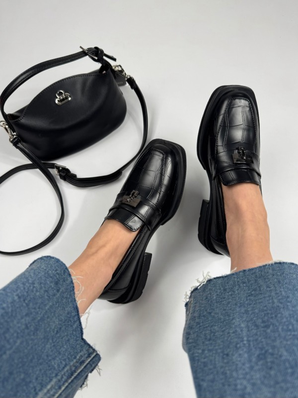 کالج الیزابت 4357