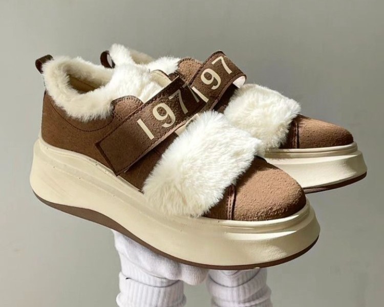 کتونی خزدار 776