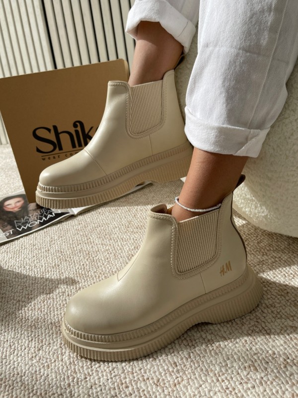 نیم بوت  اچ ام 743