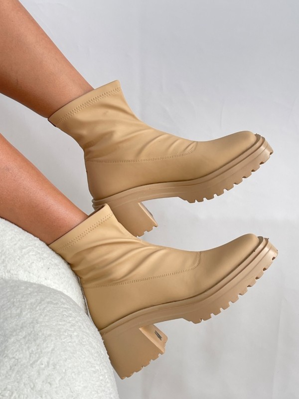 پاشنه اچ ام 844