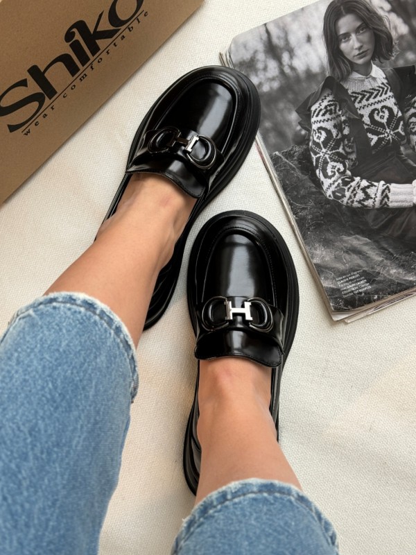 کالج لاو لیدی 1457