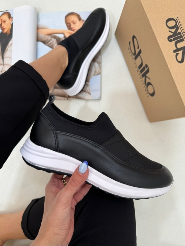 کتونی شنل دوزی استرج 600