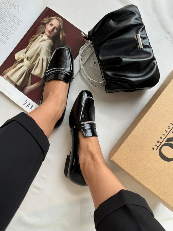 کالج نگینی کارولی 1503