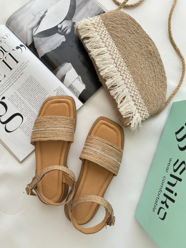 صندل کایرا رکابدار 1697