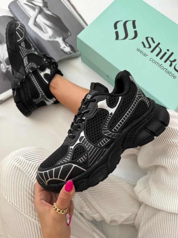 کتونی بالنسیاگا بی 1747