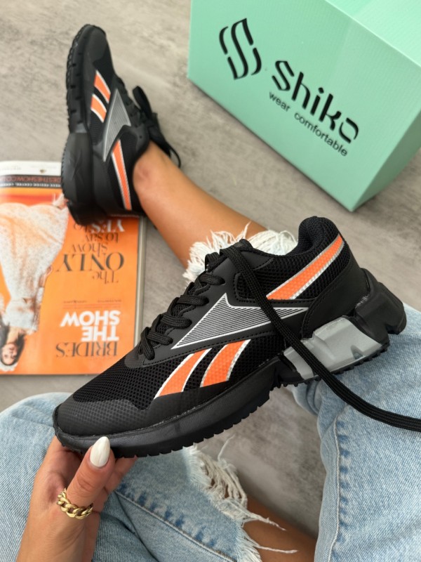 کتونی ریبوک 716