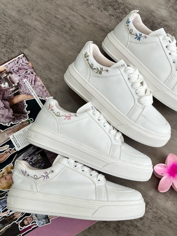 ونس گلدوزی 1845