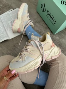 کتونی بالنسیاگا وی کی 1861