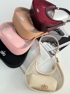 کیف هلالی الو1947