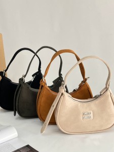 کیف هلالی میو سوییت 2317