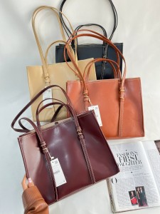 کیف سگکدار برند3018