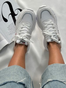 کتونی فیلا 7701