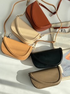 کیف مقوایی پکه کج11049