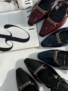 صندل نوک تیز یراقدار3036