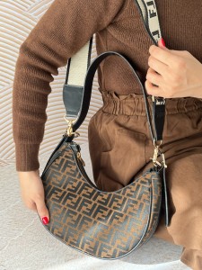 کیف فندی قایقی3245