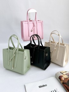 کیف منگوله دار 3153