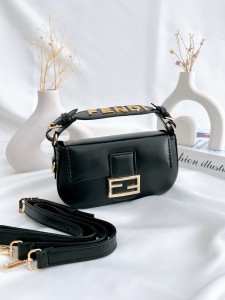 کیف دسته فندی 2970