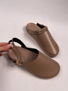 اسلیپر دوسگک استرا 2042