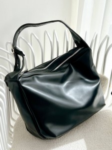 کیف دوزیپ مانیل 3414