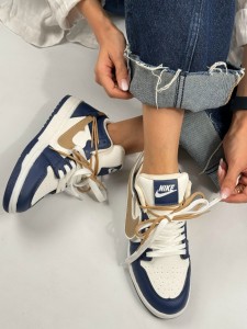 کتونی نایک چسبی  4202