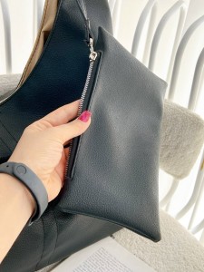 کیف آریان 5557