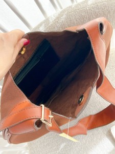کیف مانیوک 5834
