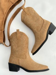 پاشنه گلدوزی شوگو 4244