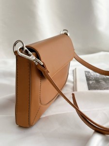 کیف منگو سانی 1081