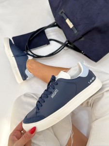 ونس آریگاتو 2982