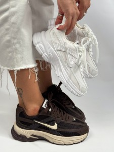 کتونی نایک زوم 4290