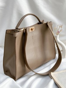 کیف فندی قفلدار 1771