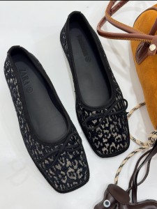 کالج پاپیونی گل رز 4313